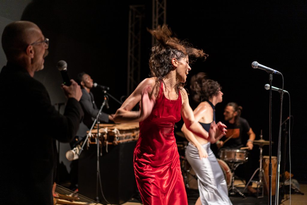 Immagine articolo Danza bianca e m'bira