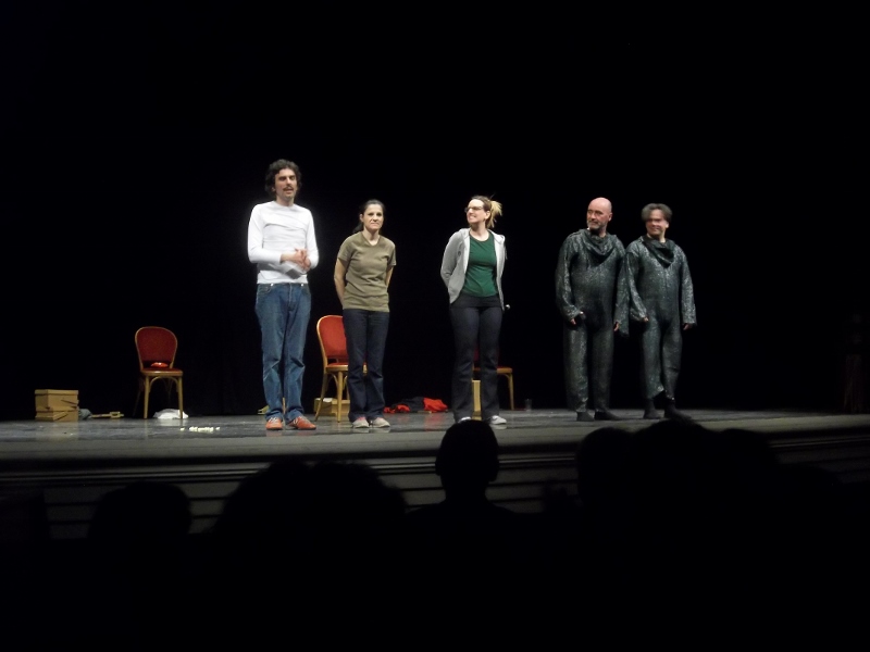 Immagine articolo Cinque cantari a corte surreale